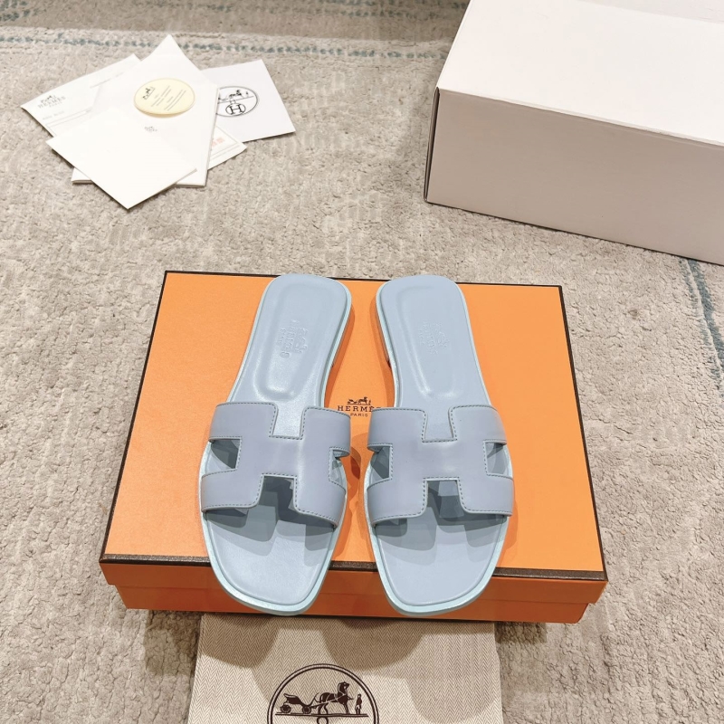 H**mes slippers